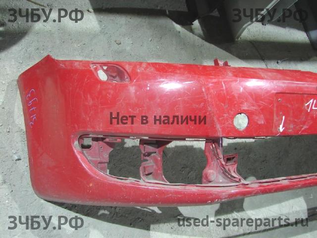 Volkswagen Golf 5 Plus Бампер передний