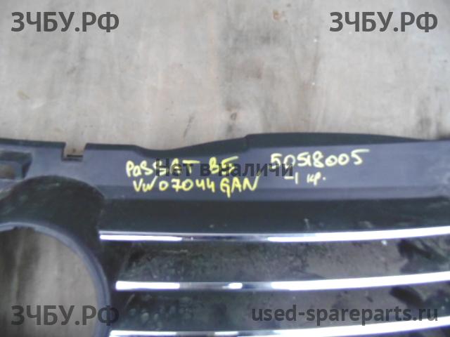 Volkswagen Passat B5 Решетка радиатора