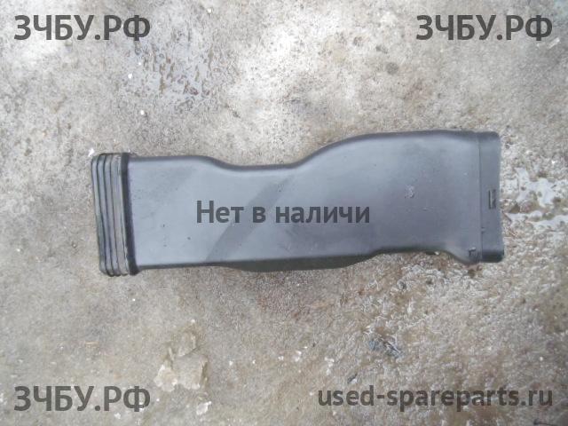 Hyundai Solaris 1 Патрубок