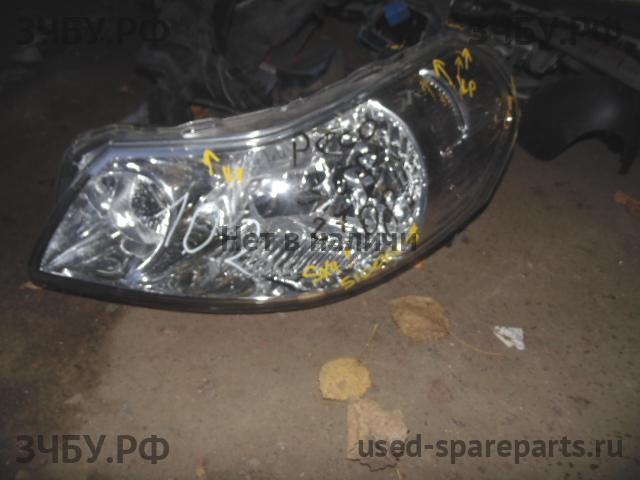 Suzuki SX4 (1) Фара левая