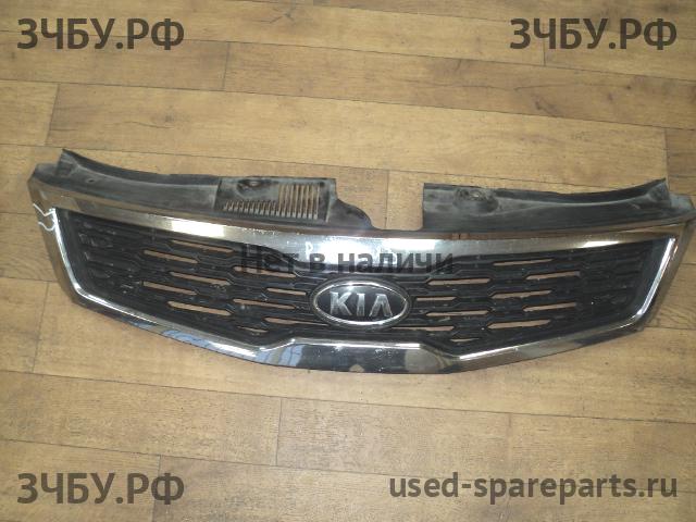 KIA Ceed 1 Решетка радиатора