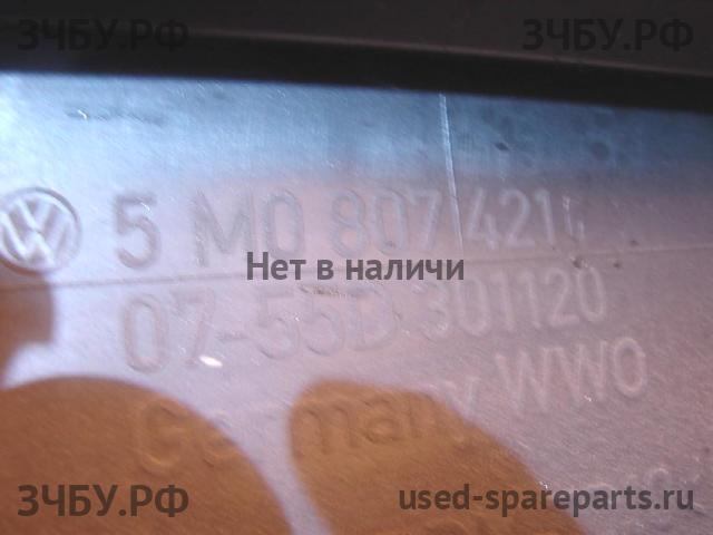 Volkswagen Golf 5 Plus Бампер задний