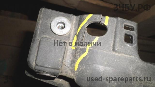Volkswagen Golf 7 Панель передняя (телевизор)
