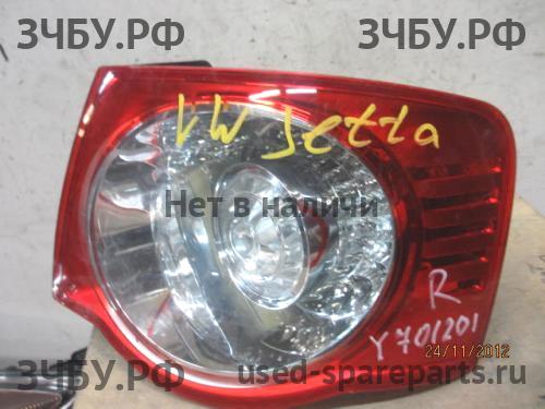 Volkswagen Jetta 5 Фонарь правый