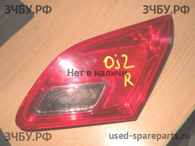 Opel Astra J Фонарь правый
