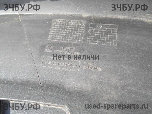 Opel Zafira C Бампер передний