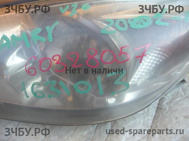 Toyota Camry 5 (V30) Фара левая