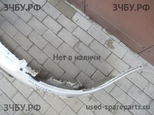 Volkswagen Golf 5 Бампер передний