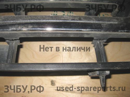 Mitsubishi Pajero/Montero 4 Решетка радиатора