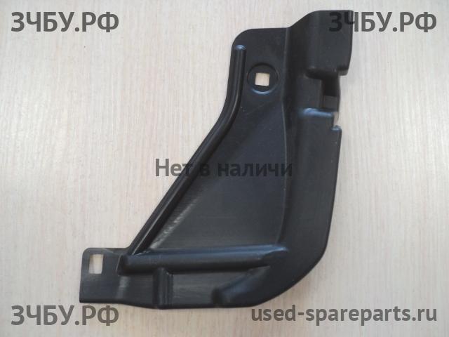 Toyota Corolla (E12) Кронштейн бампера задний
