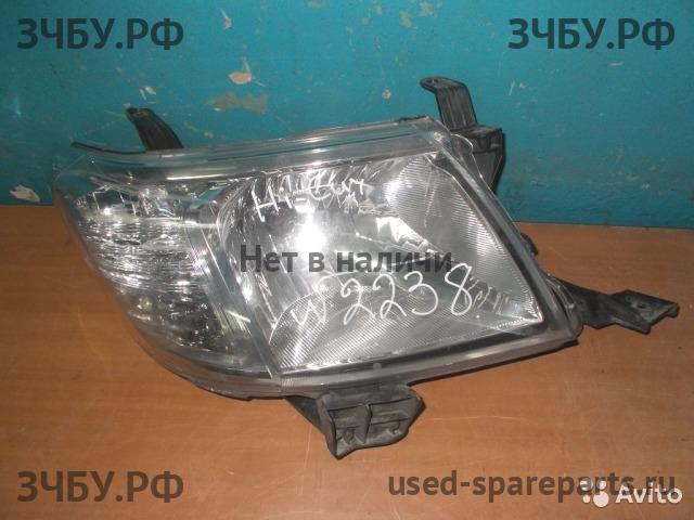 Toyota Hi Lux (3) Pick Up Фара правая