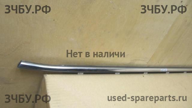 KIA Ceed 2 Накладка стекла