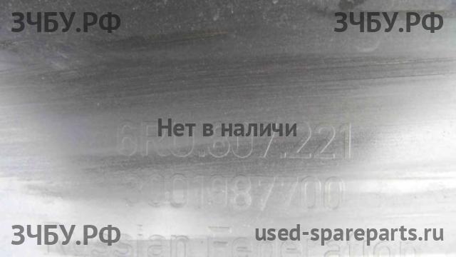 Volkswagen Polo 5 (Sedan) Бампер передний