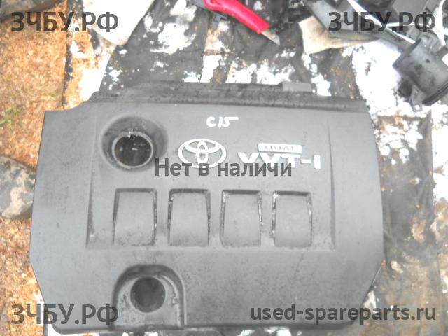 Toyota Corolla (E14 - E15) Кожух двигателя (накладка, крышка на двигатель)