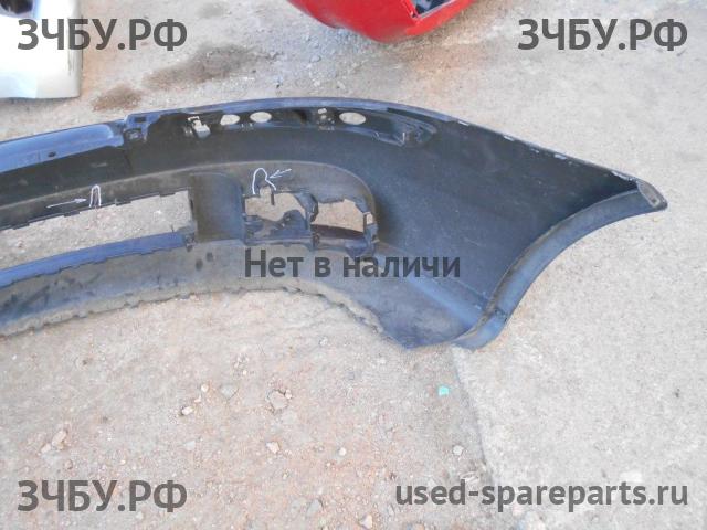 Volkswagen Golf 5 Бампер передний