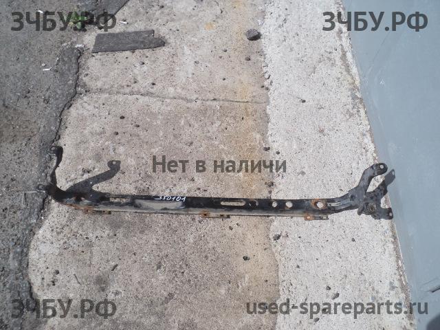 Ford Focus 2 Балка подрадиаторная