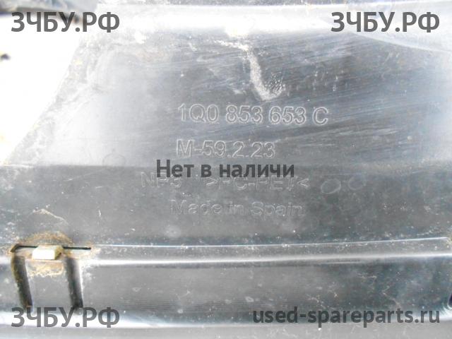 Volkswagen EOS Решетка радиатора