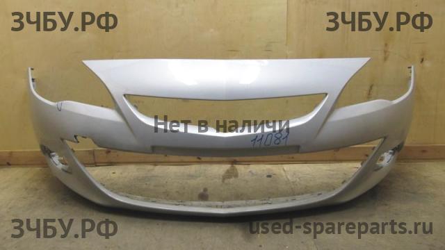 Opel Astra J Бампер передний
