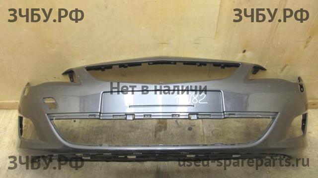 Opel Astra J Бампер передний