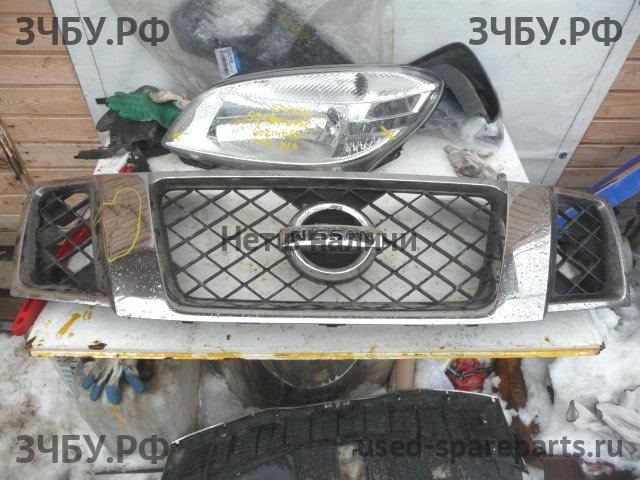 Nissan Navara 1 (D40) Решетка радиатора