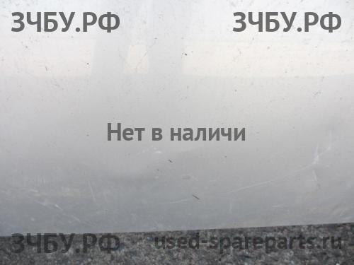 Toyota Yaris 2 Капот