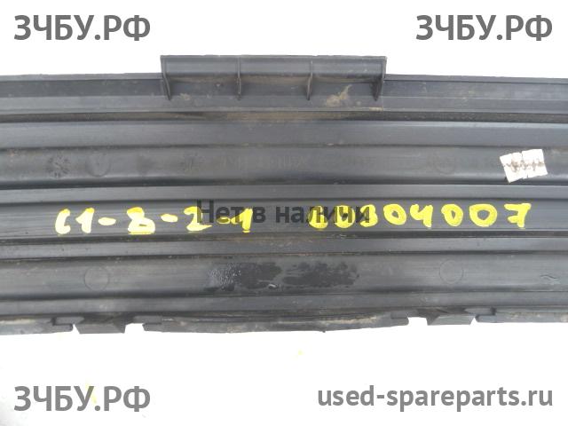 Land Rover Range Rover 3 (LM) Накладка заднего бампера