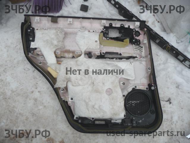 Toyota Land Cruiser 200 Обшивка двери задней правой