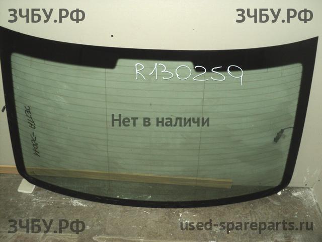 Volkswagen Passat B6 Стекло заднее