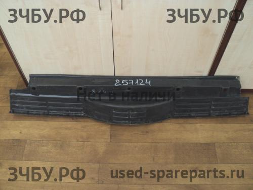 Mitsubishi Pajero/Montero 4 Накладка заднего бампера