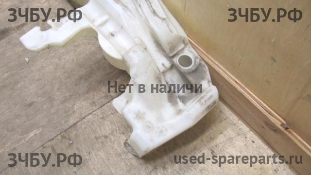 Jeep Grand Cherokee 4 Бачок омывателя лобового стекла
