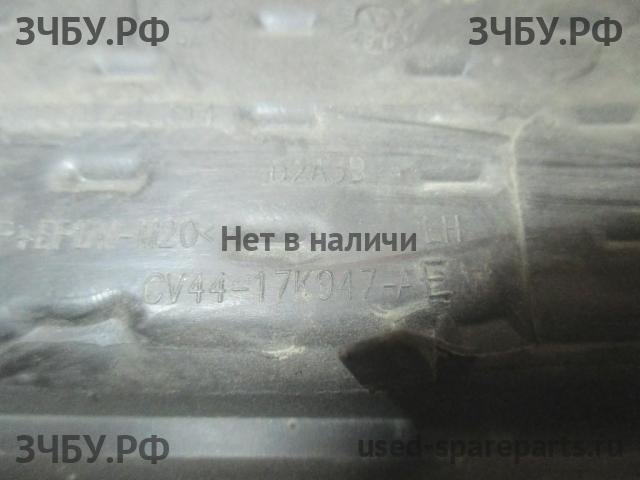 Ford Kuga 2 Решетка в бампер