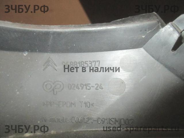 Citroen DS4 Решетка радиатора