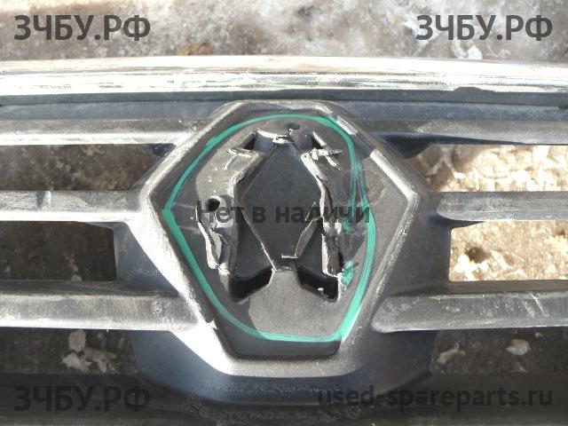 Renault Sandero 1 Бампер передний