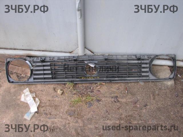 Volkswagen Golf 2 Решетка радиатора