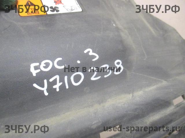 Ford Focus 3 Усилитель бампера передний