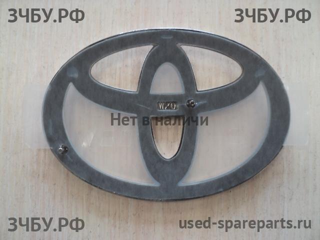 Toyota Avensis 2 Эмблема (логотип, значок)