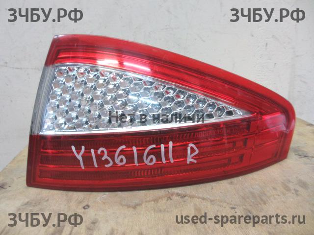 Ford Mondeo 4 Фонарь правый