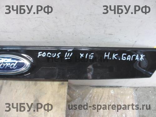 Ford Focus 3 Накладка на дверь багажника