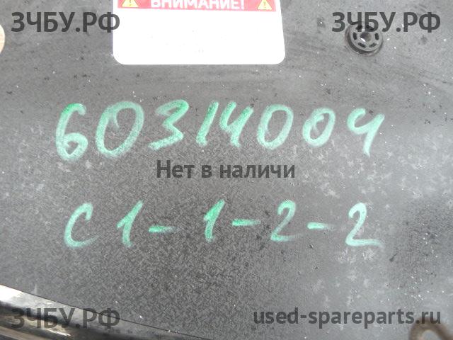 KIA Rio 3 Решетка радиатора