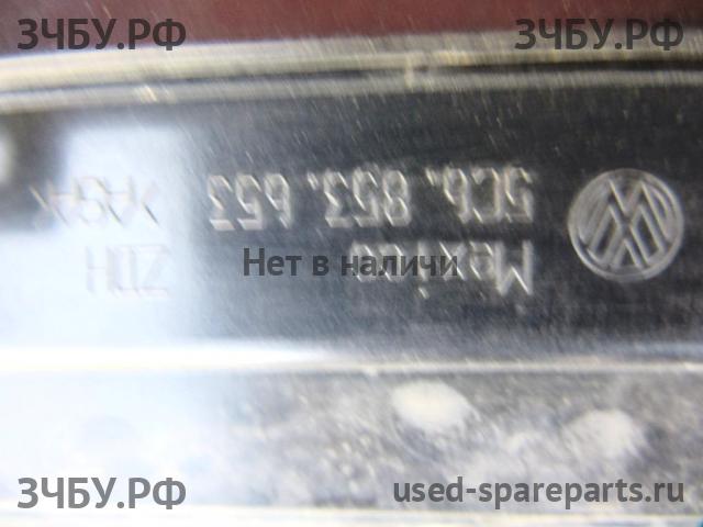 Volkswagen Jetta 6 Решетка в бампер