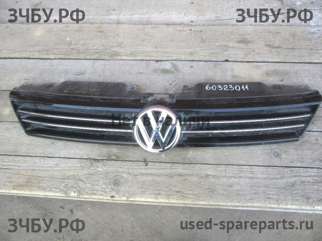 Volkswagen Jetta 6 Решетка в бампер