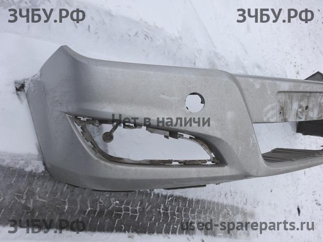 Opel Astra H Бампер передний