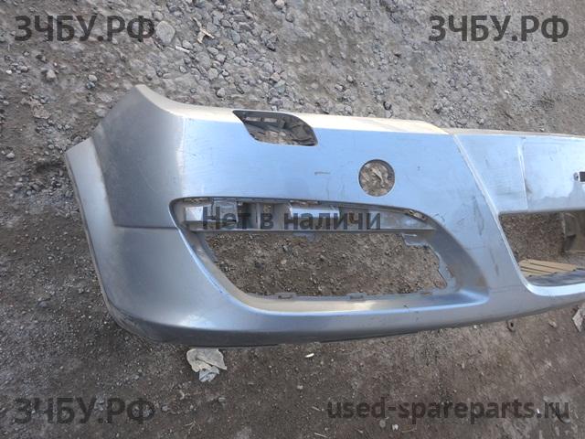 Opel Astra H Бампер передний