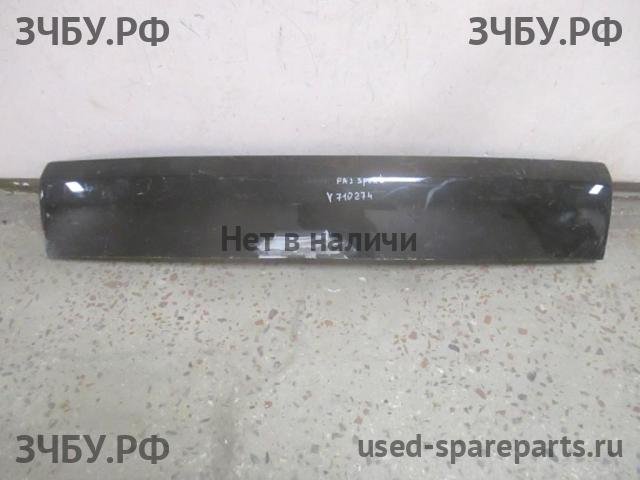 Mitsubishi Pajero/Montero Sport 2 (KH) Накладка на дверь багажника