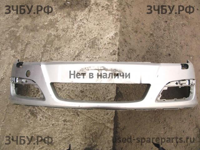 Opel Astra H Бампер передний