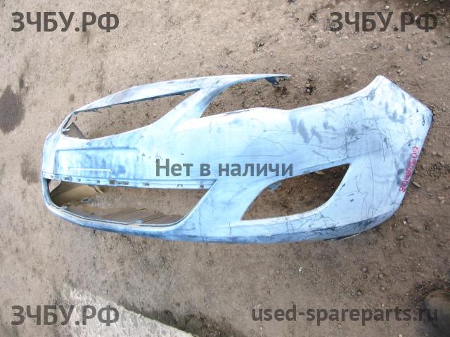Opel Astra J Бампер передний