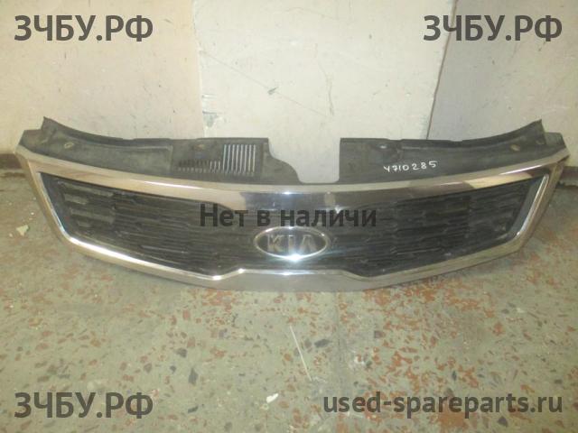 KIA Ceed 1 Решетка радиатора
