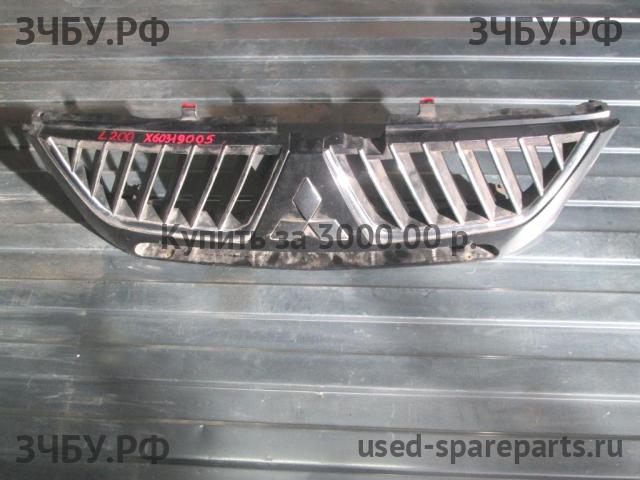 Mitsubishi L200 (3)[K6;K7] Решетка радиатора