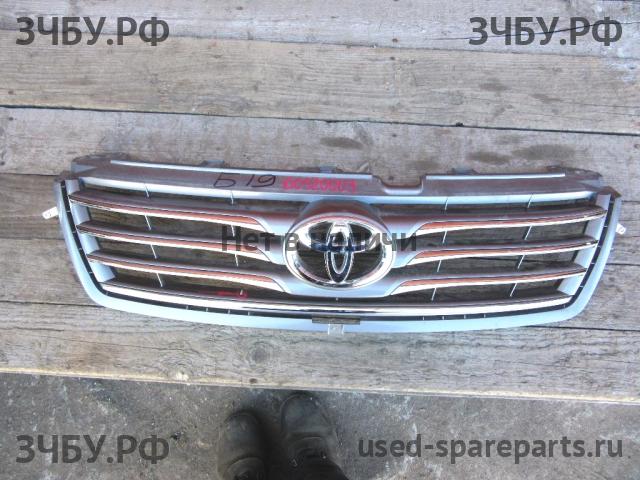 Toyota RAV 4 (3) Решетка радиатора