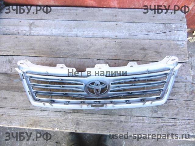 Toyota RAV 4 (3) Решетка радиатора